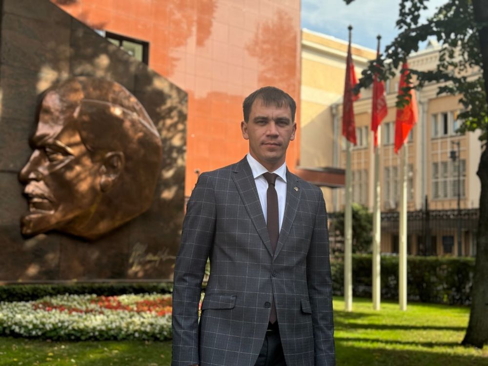 Рамиль Замалетдинов: Дорогие товарищи!. Сегодня мы отмечаем 32-ю годовщину со дня образования КПРФ! Этот день – важная веха в истории нашей партии, символ нашей борьбы за социальную справедливость, за права и интересы...