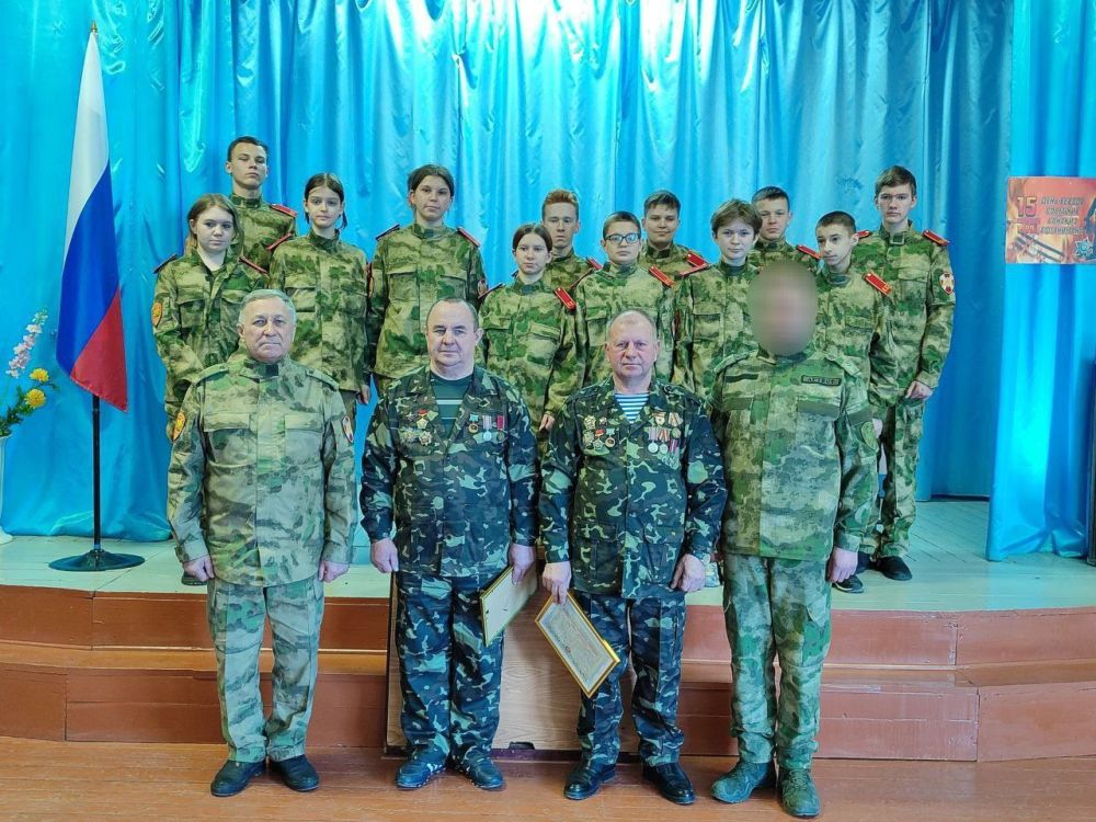 В школах Херсонской области почтили память воинов-интернационалистов