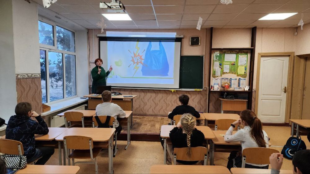 Специалисты экологического оператора провели урок с учениками Лазурненской школы Скадовского округа
