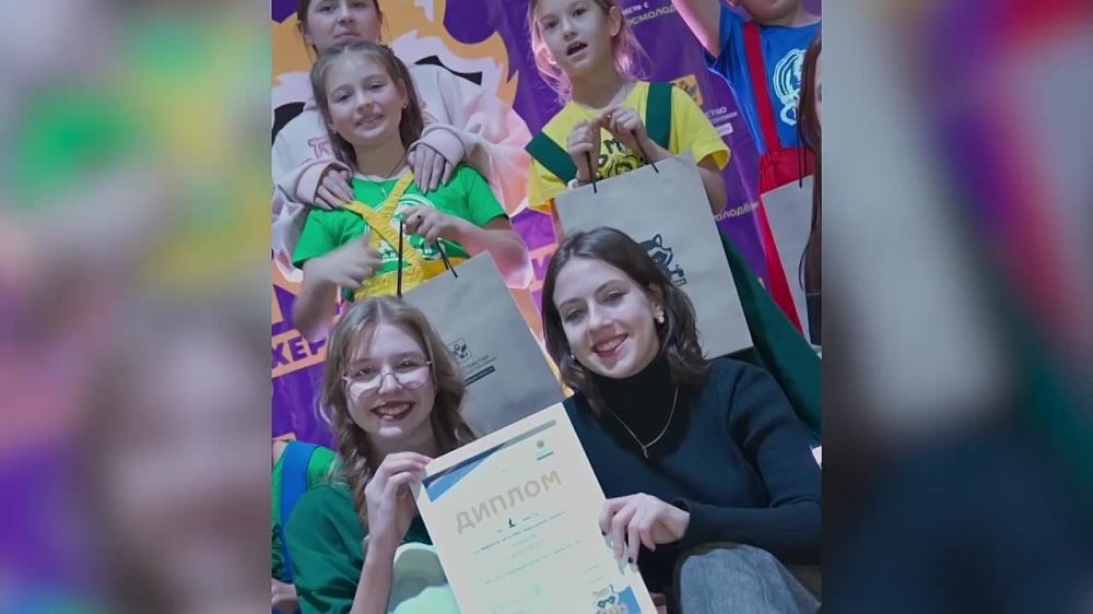 Команда КВН Херсонской области "Рука в синице" после первого тура "КиВиН-2025" получила статус "Повышенный рейтинг"