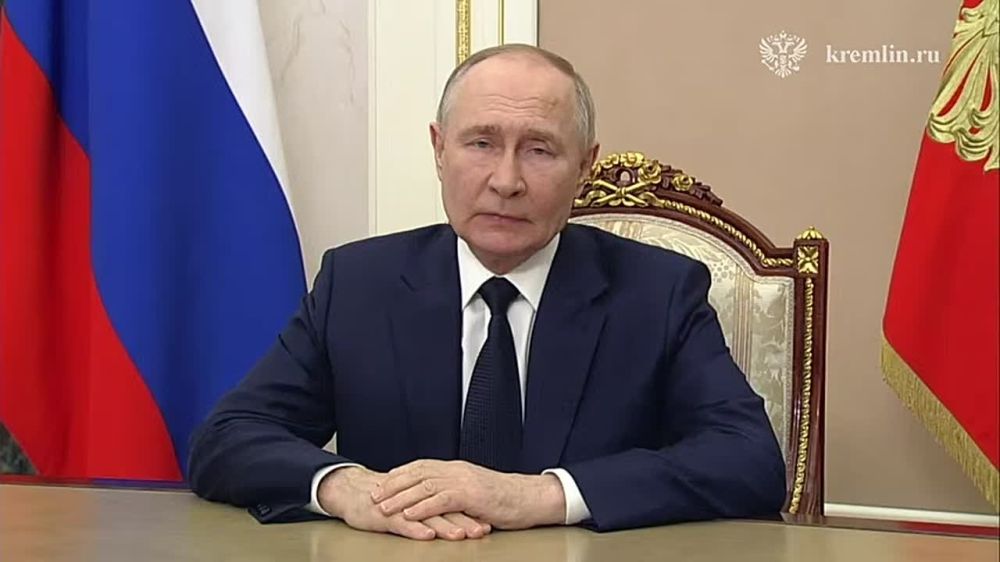 Александр Дудка: Владимир Путин поздравил россиян с Днем защитника Отечества