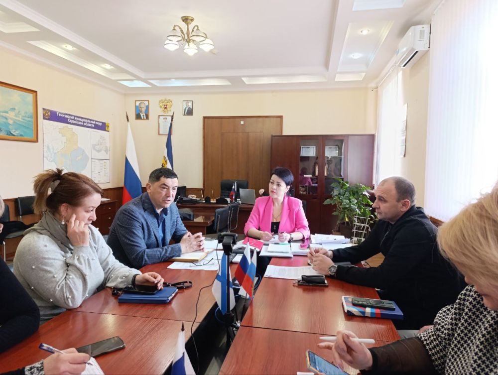 � ��������� ������ ��������� �� ���������� � ������������ 80-����� ������ � ������� ������������� �����