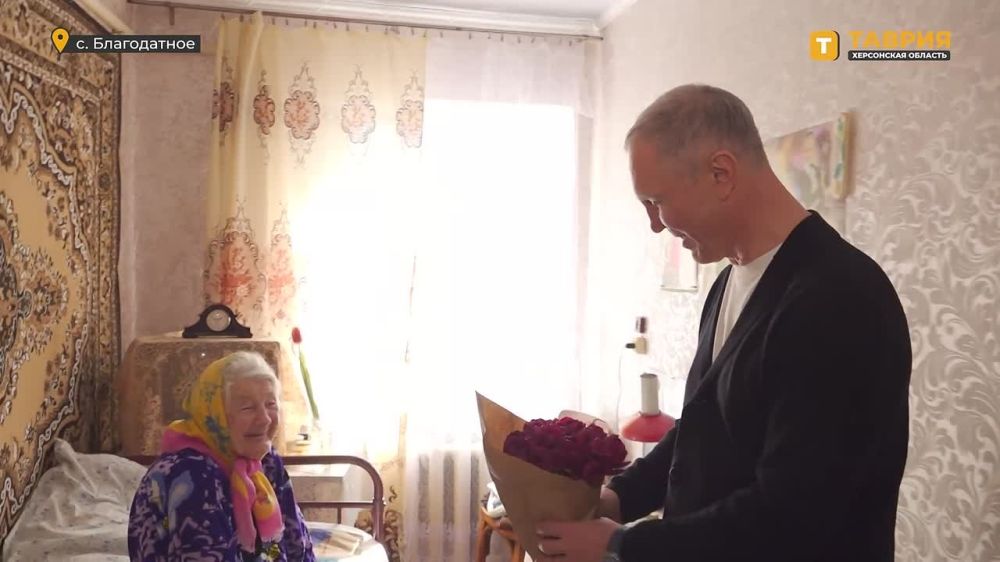 �������� ������ � ������ ������ ���������� � ����������� 8 ����� ���������� ������������, ������� � ���� ���� �������� 100-������ ������