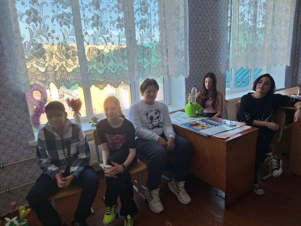 Еще больше Первых: отделение движения открыли в Лазурненской школе!