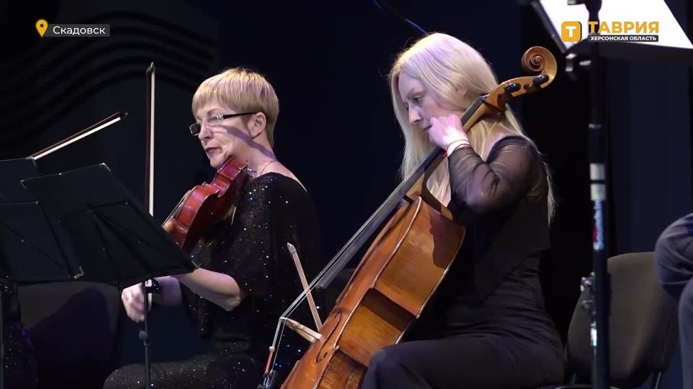 Народный артист России Сергей Гармаш провел творческий вечер в Скадовском центре культуры и досуга