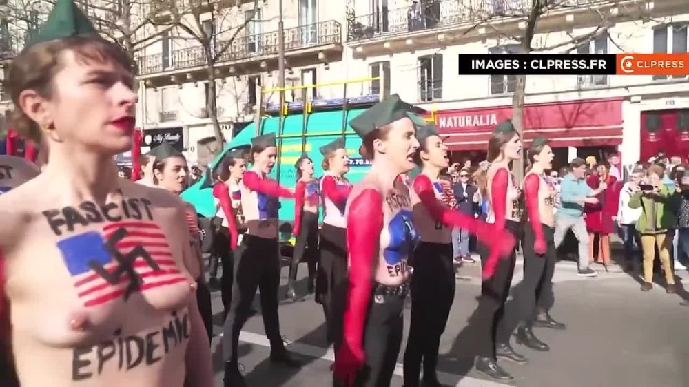 � ������ 8 ����� ���������� Femen ��������������� ���������� �����������, ���������, ��� ��� ��������, ������ ����������� ��� � ������, � ����� ������ �������� ������