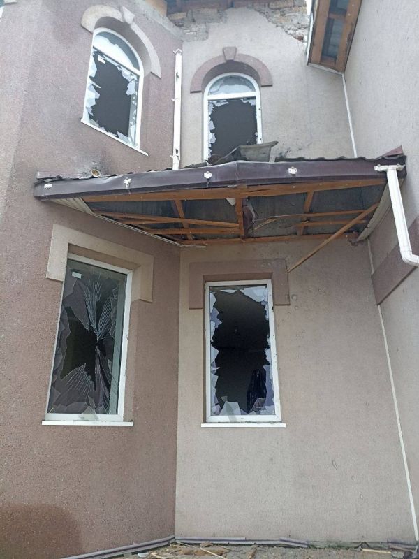 Украинские боевики 9 марта выпустили две ракеты из реактивной системы залпового огня HIMARS по рынку в селе Великие Копани, когда там были десятки мирных жителей