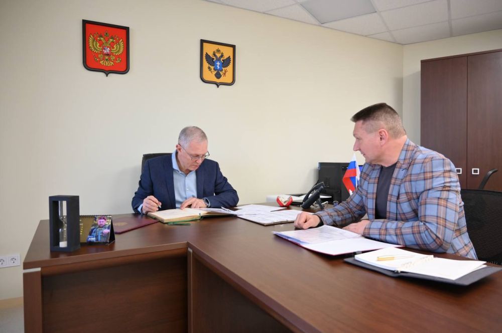 Александр Дудка: Доложил о ходе передачи имущества из региональной в муниципальную собственность Губернатору Херсонской области Владимиру Сальдо