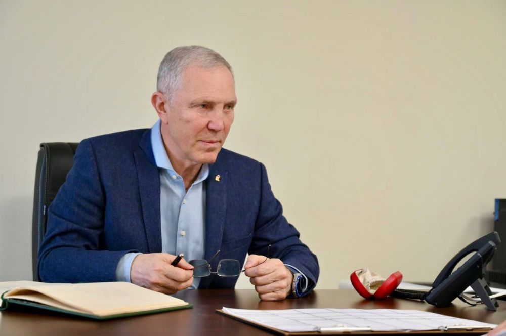 Владимир Сальдо: Глава Скадовского округа Александр Дудка доложил о ходе передачи имущества из региональной в муниципальную собственность