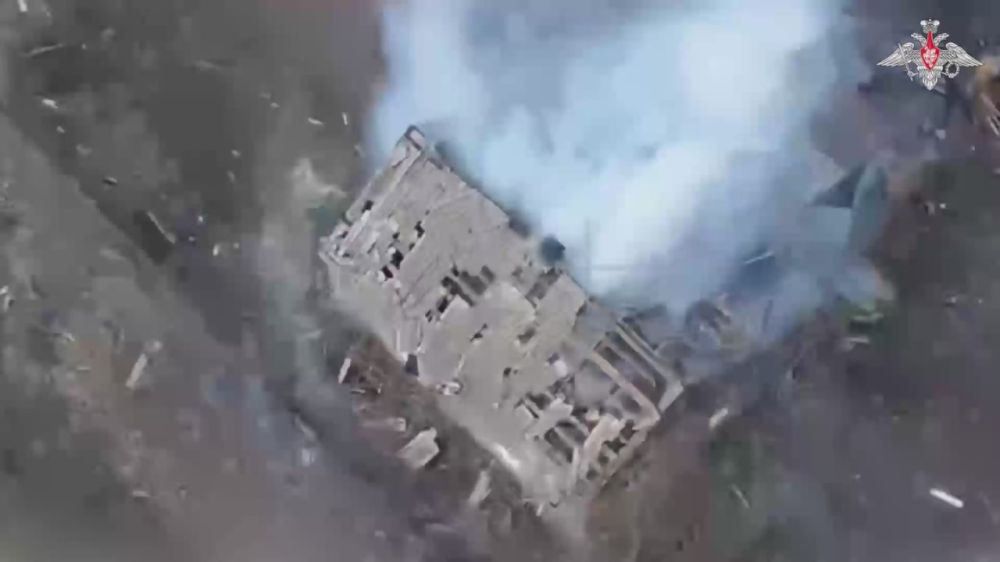 Енот из Херсона: Подразделения 37-й мотострелковой бригады и 40-й бригады морской пехоты группировки войск «Восток вклинились в оборону противника и освободили село Днепроэнергия