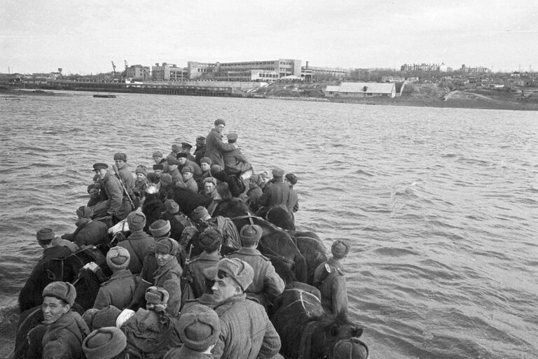 13 ����� 1944 ���� ��������� ������ ���������� ������ �� �������� ���������