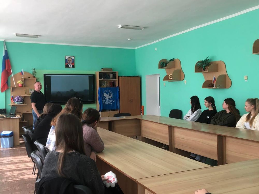 � 80-����� ������������ ������� �� �������-���������� ����������� � ������ ���������� �� ���� ��������� ����� ��������