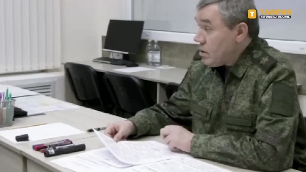 Киев планировал создать плацдарм в Курской области и оттянуть туда российские силы с Донбасса, заявил Валерий Герасимов