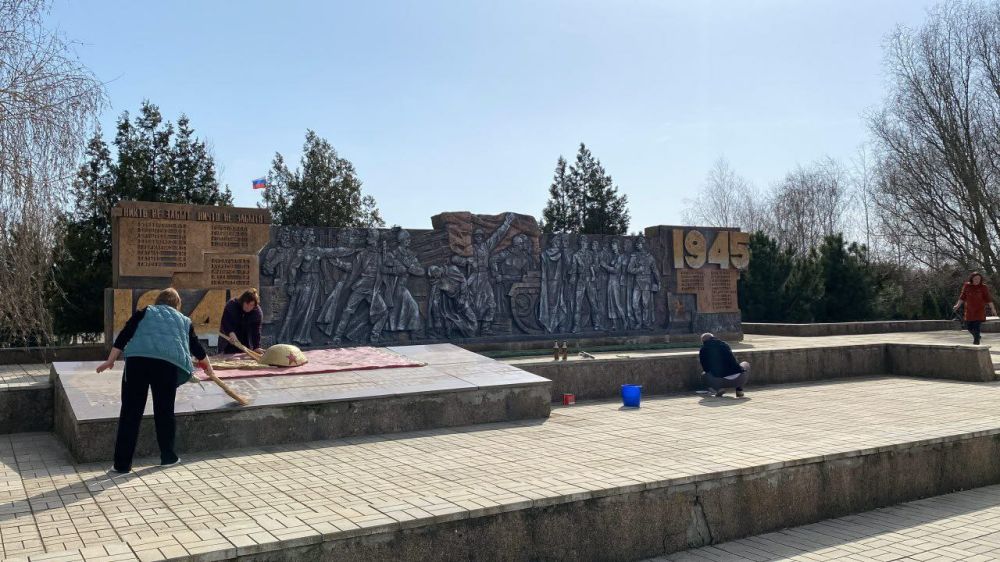 В районах Херсонской области "Единая Россия" продолжает акцию "Забота и уход"