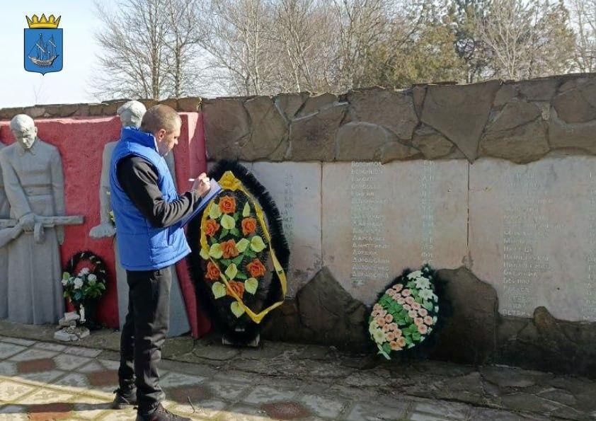 В Алешкинском округе провели проверку состояния мемориалов и памятников Великой Отечественной войны