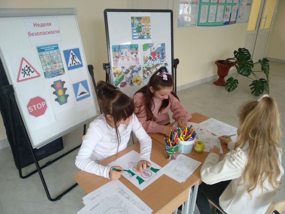 Неделя безопасности в Лазурненской школе