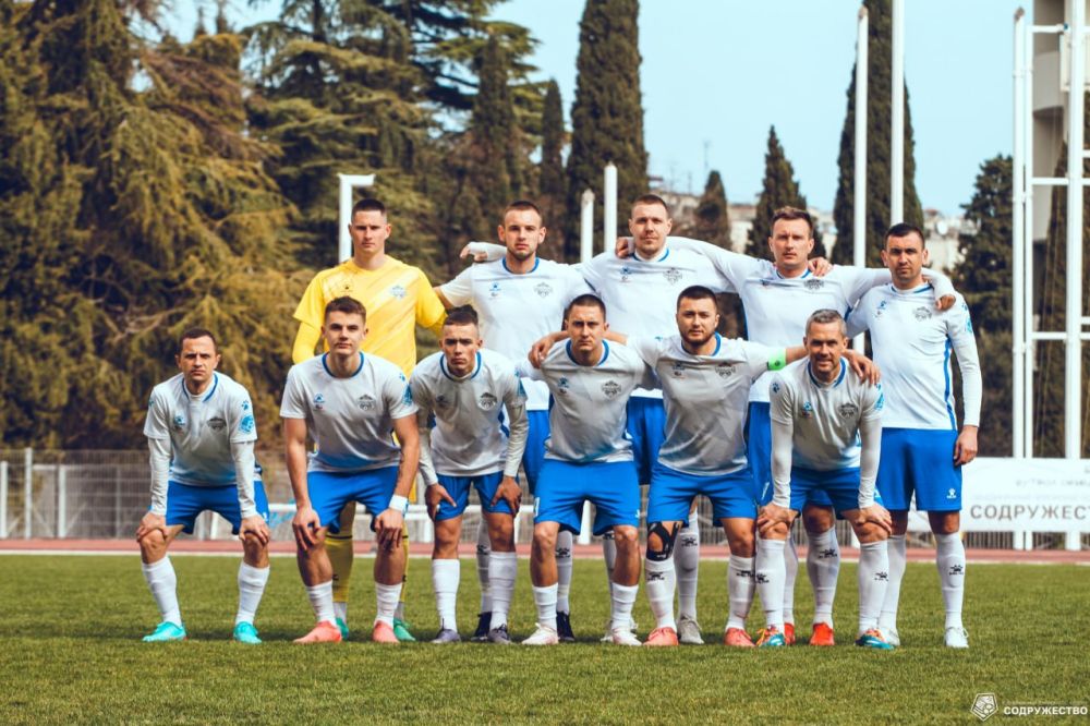 Десятка фотографий с первого тайма Суперкубка "Содружество" уже в альбоме!