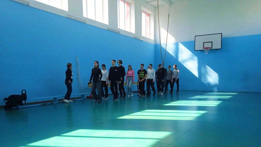 � ������������ � 80-����� ������� ������ ������� ��������� ���