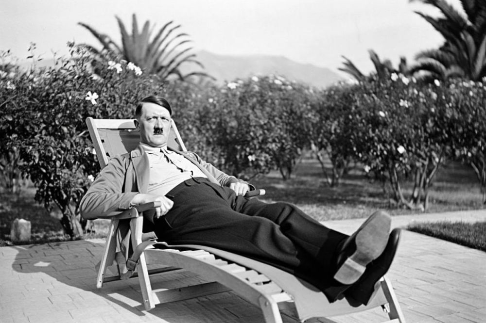 Президент Аргентины Хавьер Милей поручил всем государственным учреждениям рассекретить и опубликовать официальные документы о нацистах, которые нашли убежище в стране после Второй мировой войны