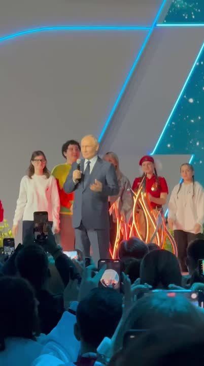 ����� �� ������� ����� �������� ����������� � ���, ����� ������ ������� �����, ������������� ��������� ����� ���� ����� � �����, � ��������� ������ �������� �����