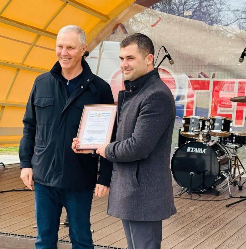 Праздник единства и вдохновения: в Геническе отметили День работника культуры!