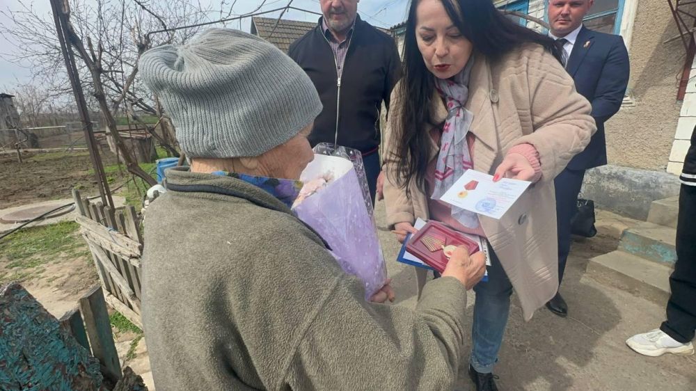 В городском округе город Новая Каховка посетили участниц боевых действий 1941-1945 годов