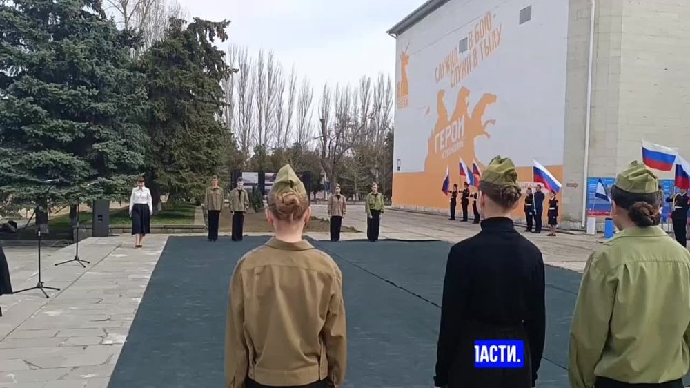 В Скадовске появился мурал, призывающий военных присоединяться к проекту «Герои Херсонщины»