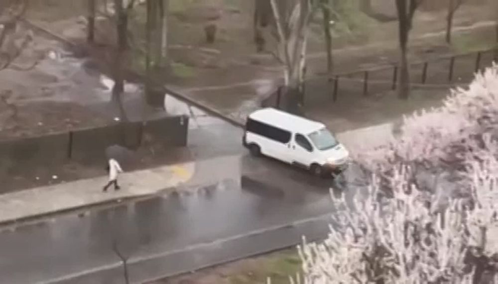 � ������ 6 ���-������ ��������� ������ � �����, ����� ���� ��������� ��� ����� �� ������ � ���� ��� �� �����