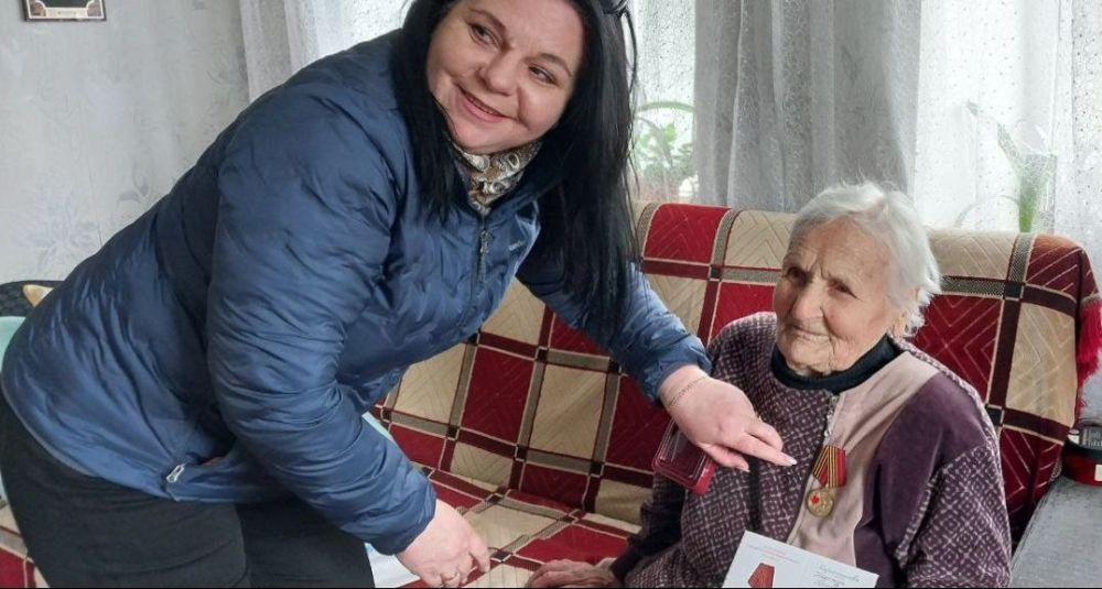 � ���������� 80-����� ������ � ������� ������������� ����� � ������ �������� ������������� �����������, ����������� ����������� ���������