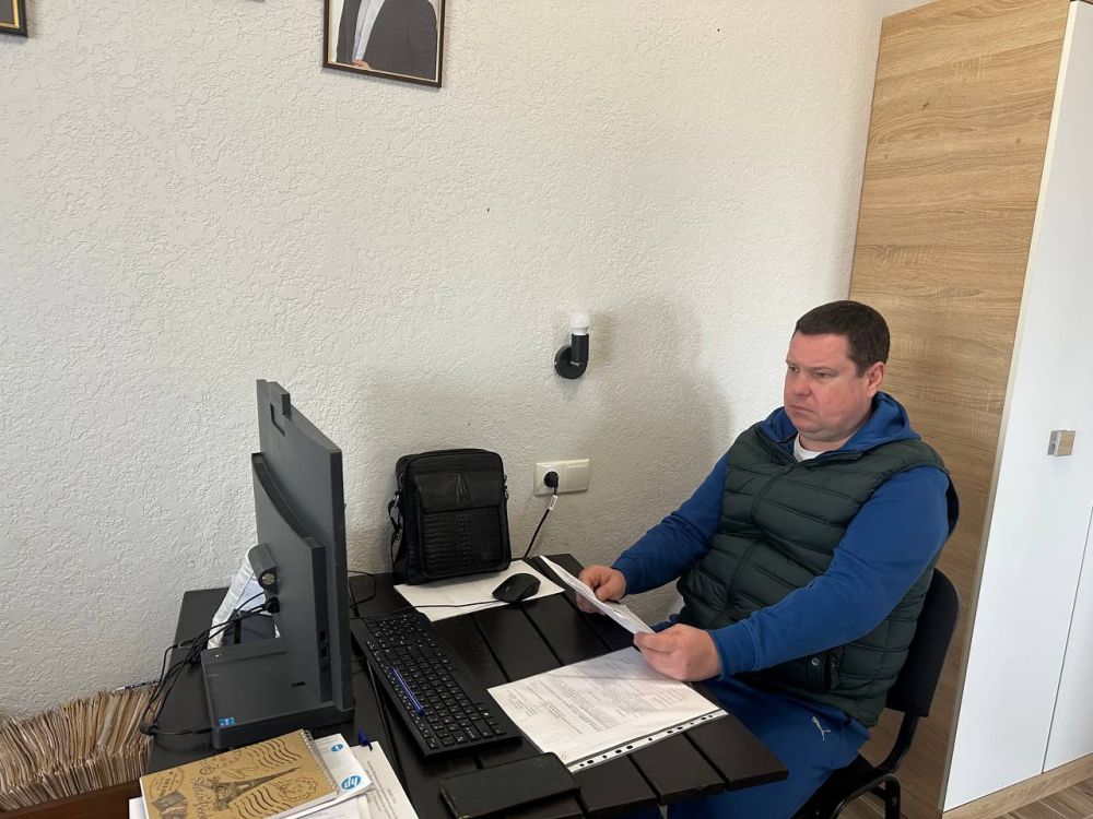 Виталий Гура: Провёл рабочее совещание с сотрудниками администрации и представителями экстренных служб