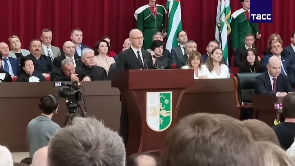 Глава государства утвердил перечень поручений по итогам совещания с членами Правительства 18 февраля