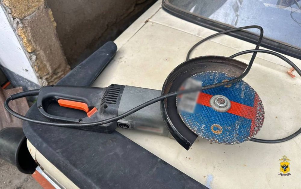 В Скадовском округе полицейские задержали подозреваемого в краже электроинструмента у пенсионера