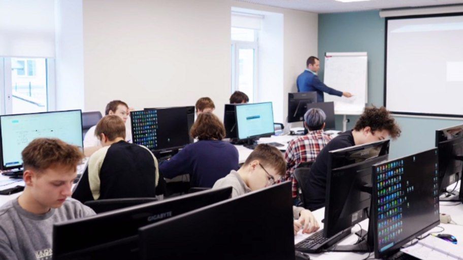 Выпускники колледжей смогут поступить в вуз на схожую специальность без ЕГЭ