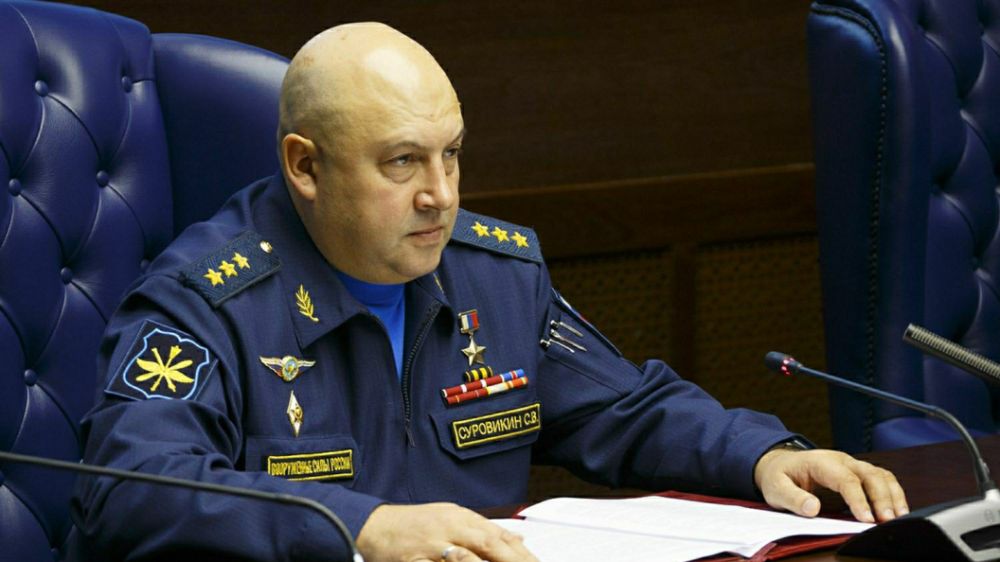 И слитый разговор Суровикина, напугавший мир – тоже правда. Всех подставил Залужный