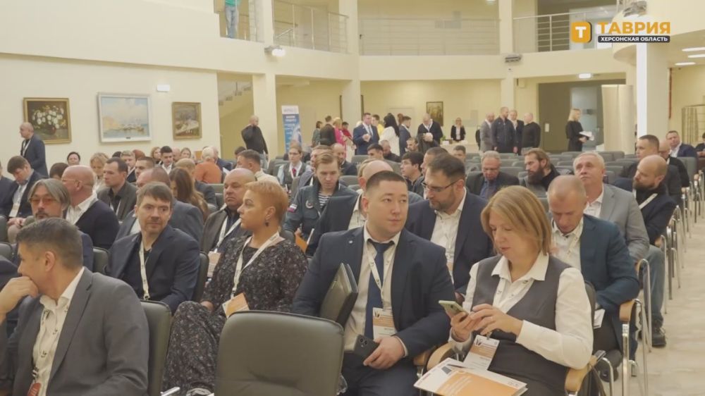 По итогам Таврического инвестиционного экономического форума не менее 12 компаний решили реализовывать проекты в Херсонской области, заявил Тихон Балаянц