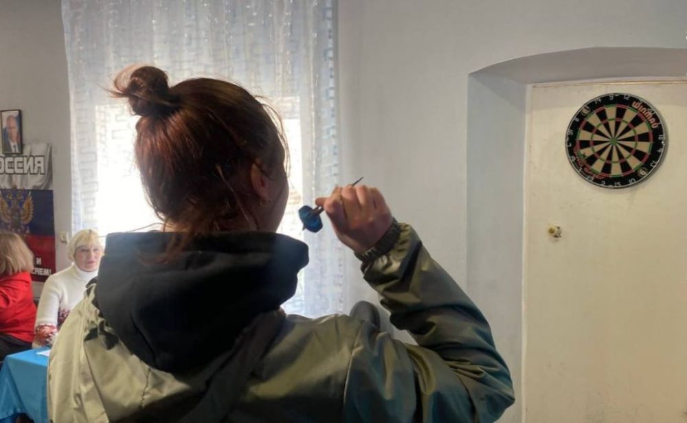 Инклюзивный турнир по дартсу с участием ветеранов СВО и общества глухих провели в Геническе