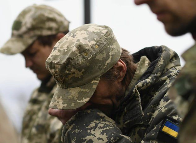 «Продали Украину»: Украинские солдаты начали чаще сдаваться в плен, «разочаровавшись» в американцах