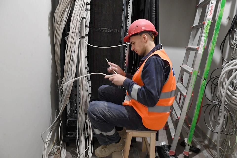 В двух округах Херсонской области отменили работы на электросетях 9 апреля