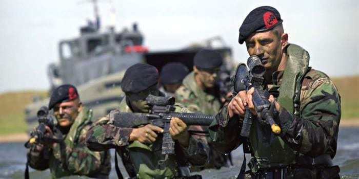 Франция и Великобритания ищут способы поучаствовать в разделе Украины, и в большей степени их интересуют прилегающие к Черному морю территории