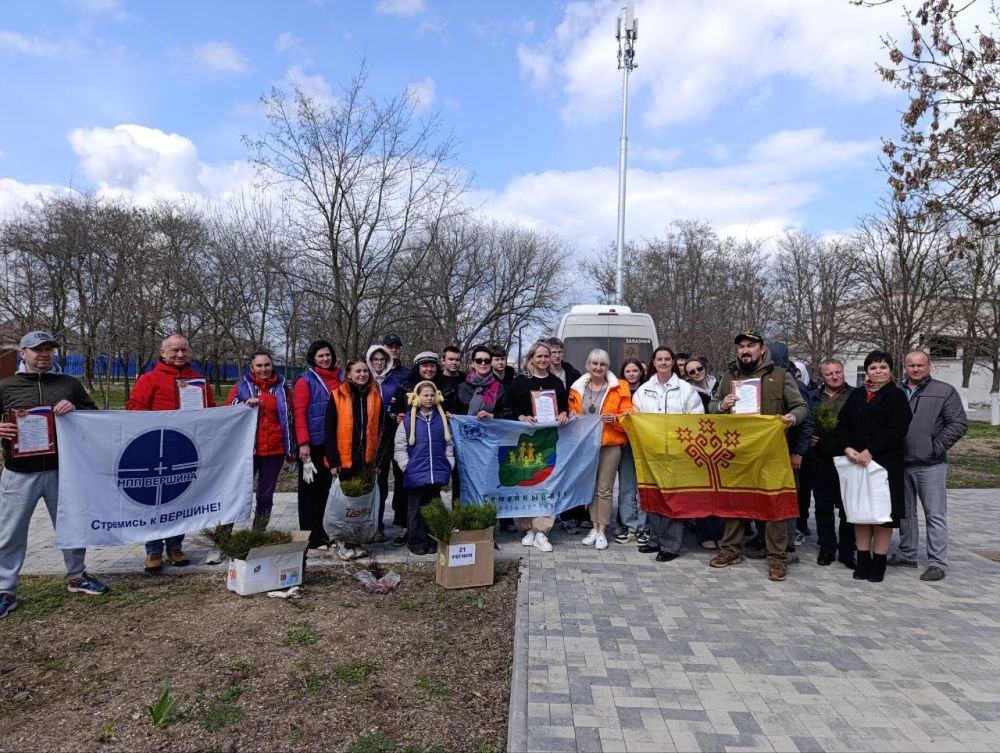 В Геническе состоялась акция «Семейный лес»