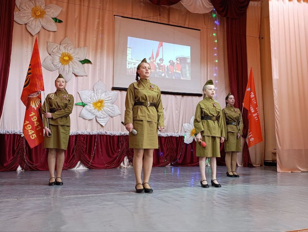 Образовательные организации Херсонской области приняли участие в районном этапе творческого конкурса "Мы - наследники Победы!"