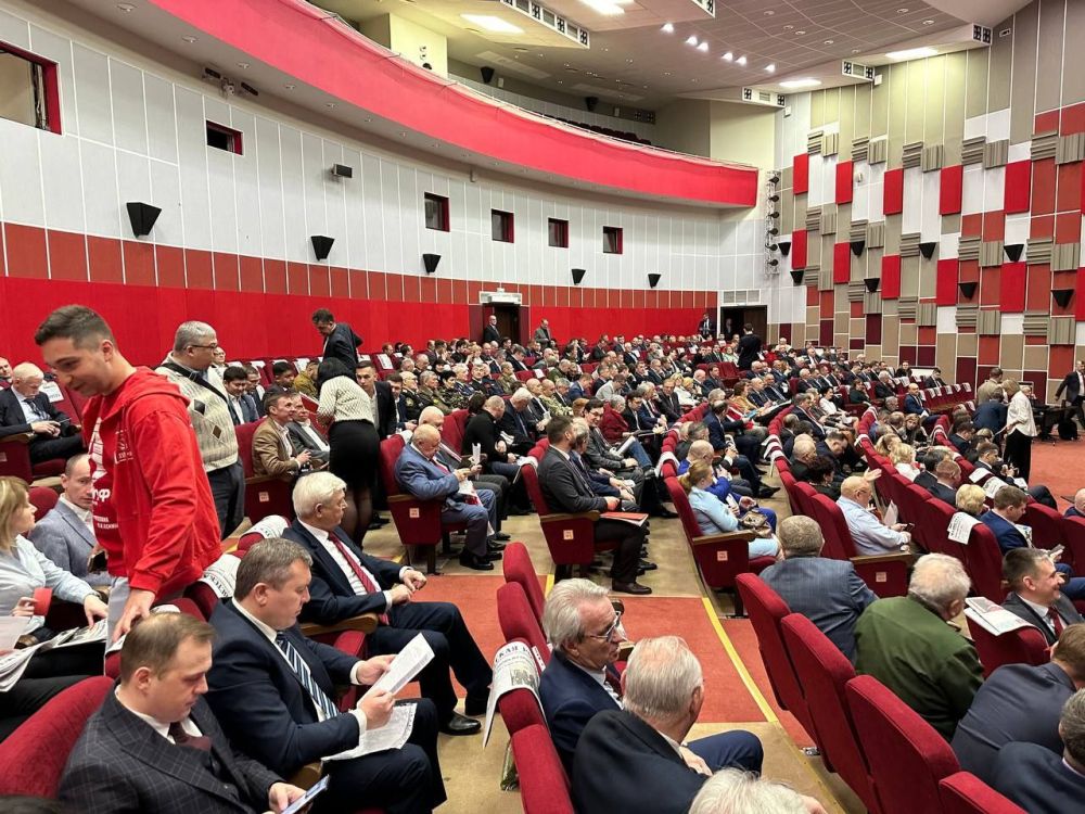 Рамиль Замалетдинов: Принял участие в семинар-совещании руководителей региональных отделений КПРФ в подмосковных «Снегирях»