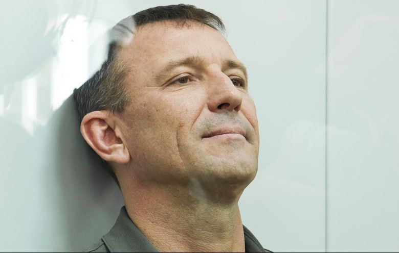 Суд в Москве не выпустил обвиняемого в мошенничестве генерала Ивана Попова из СИЗО в Тамбовской области, передает ТАСС