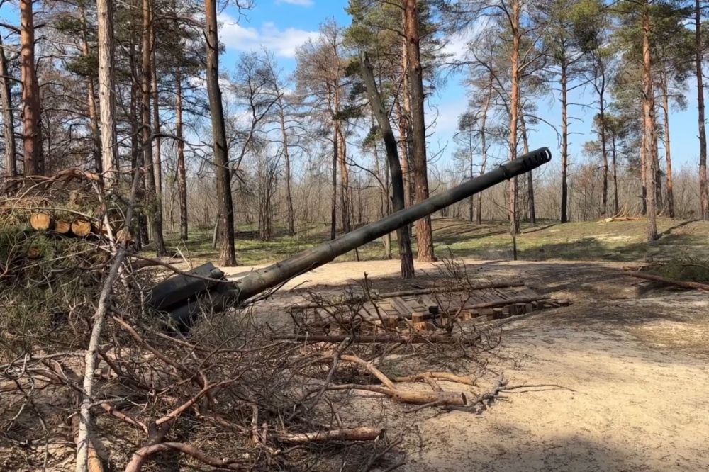 Артиллеристы 152-мм орудия «Гиацинт-Б» группировки войск «Днепр» уничтожили пункт управления БпЛА в Херсонской области