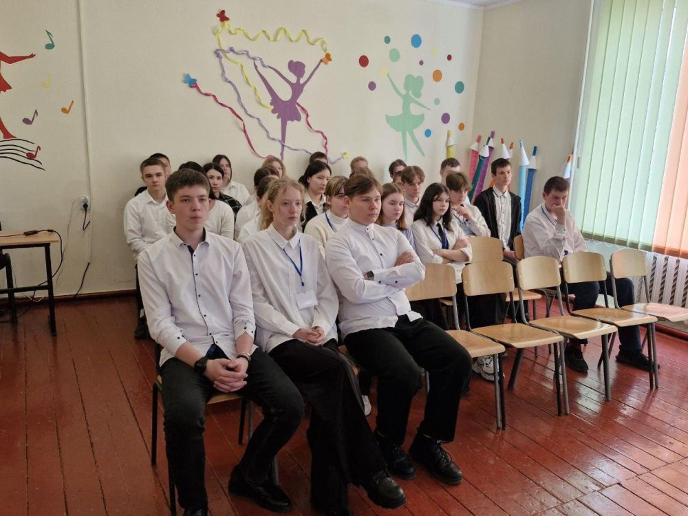 Профориентация в Приморской школе: встреча с Роспотребнадзором
