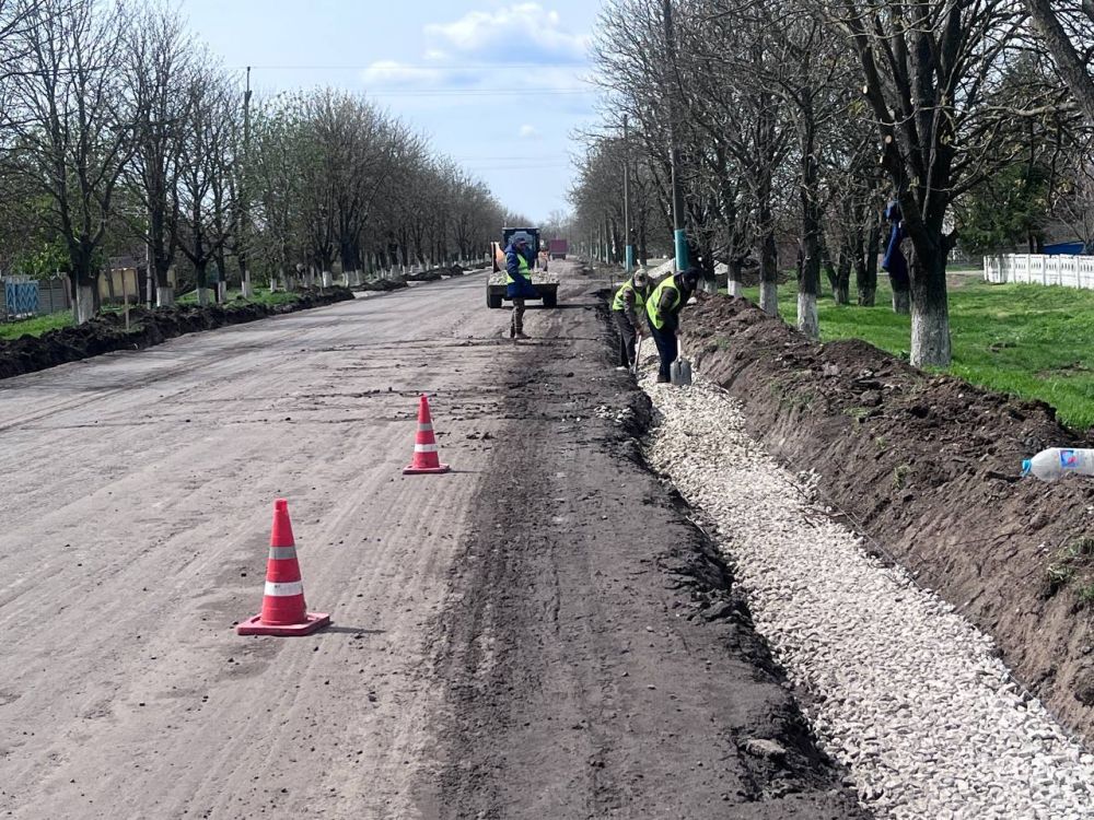 В пгт. Чаплынка идёт ремонт улицы Мелиораторов