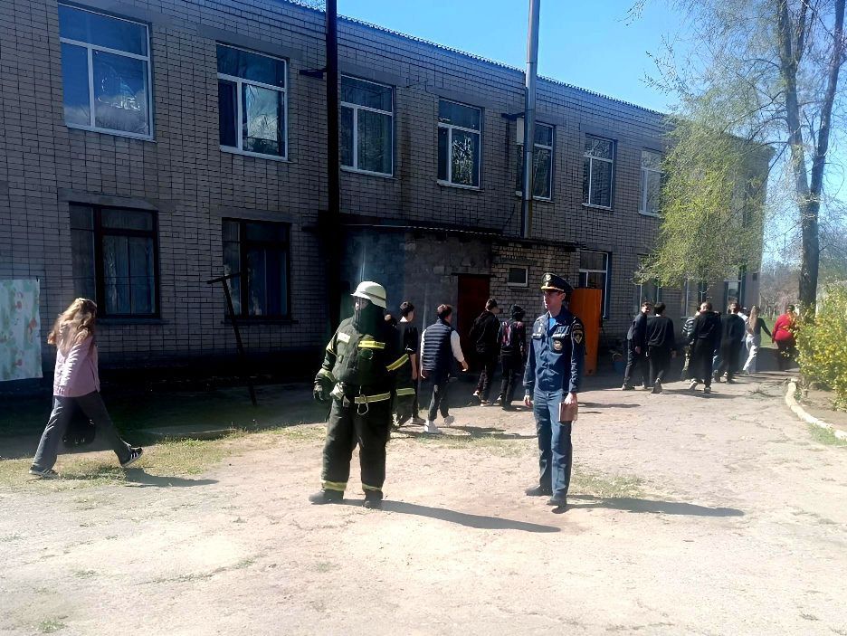 Эвакуируемся правильно. Тренировка по эвакуации – это важное мероприятие, направленное на отработку действий граждан в случае возникновения возгорания