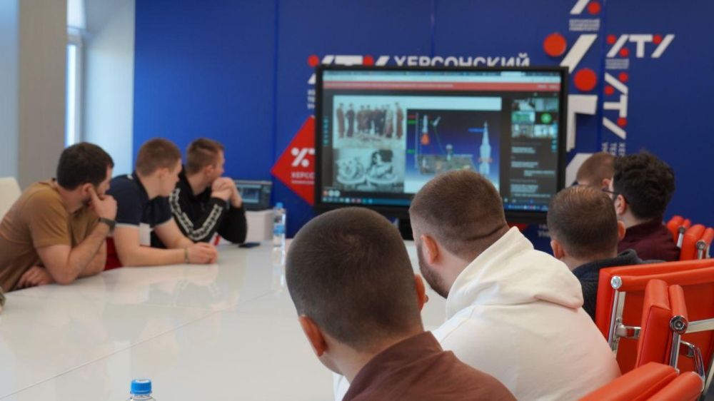 Херсонские студенты присоединились к всероссийскому телемосту