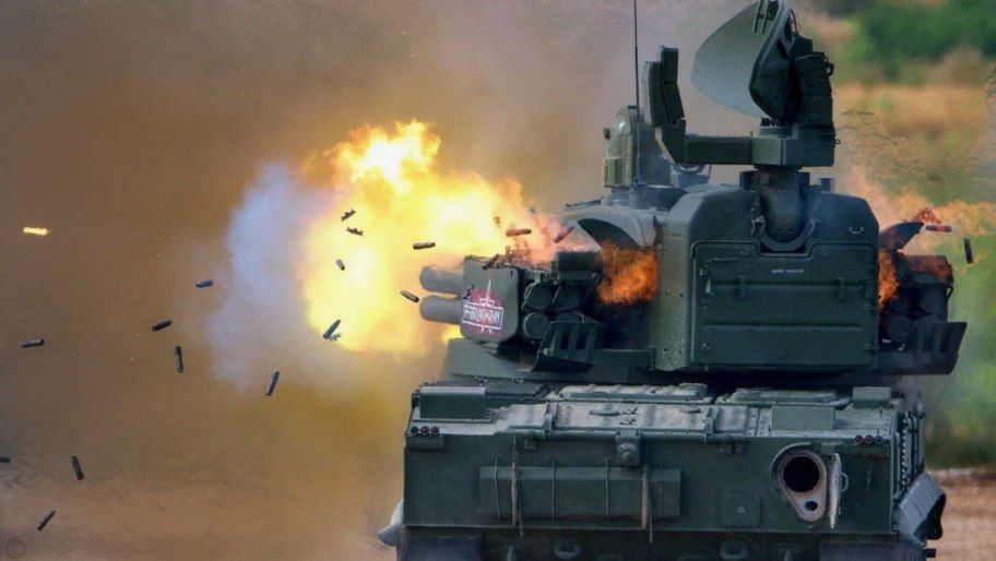 Зенитчики сбили украинский дрон-разведчик в небе над Херсонской областью