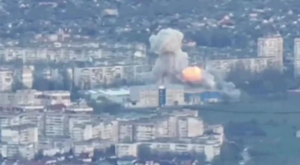 ВС РФ нанесли ракетный удар УАБами по херсонскому Ледовому дворцу, где разместились ВСУ